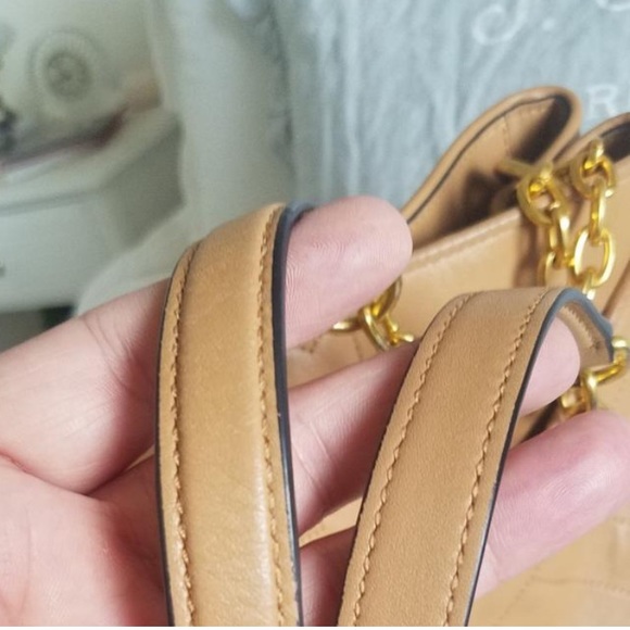 Tory Burch “Alexa” Chain Tote - Picture 3 of 7